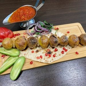 Картошка молодая на углях с курдюком