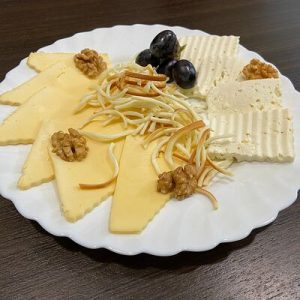 Сырная тарелочка